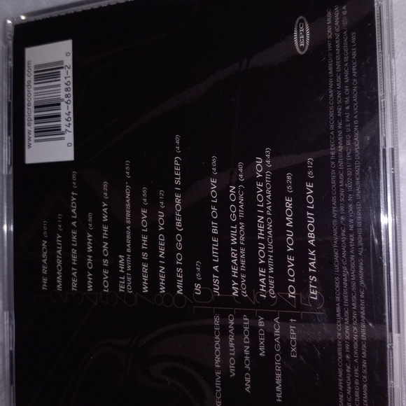 2 Celine Dion cds - Picture 2 of 6